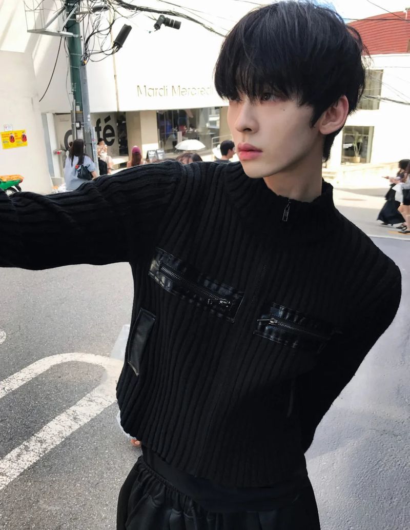 Black Leather-Pocket Knit Jacket