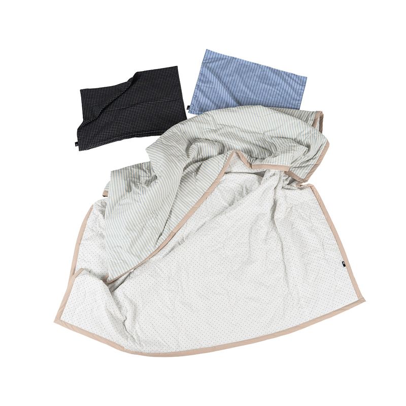Borderline Pattern Reversible Summer Comforter - simple dot - Q size