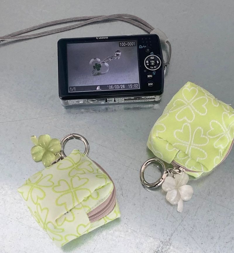 Lucky Pouch Keyring (2 colors)