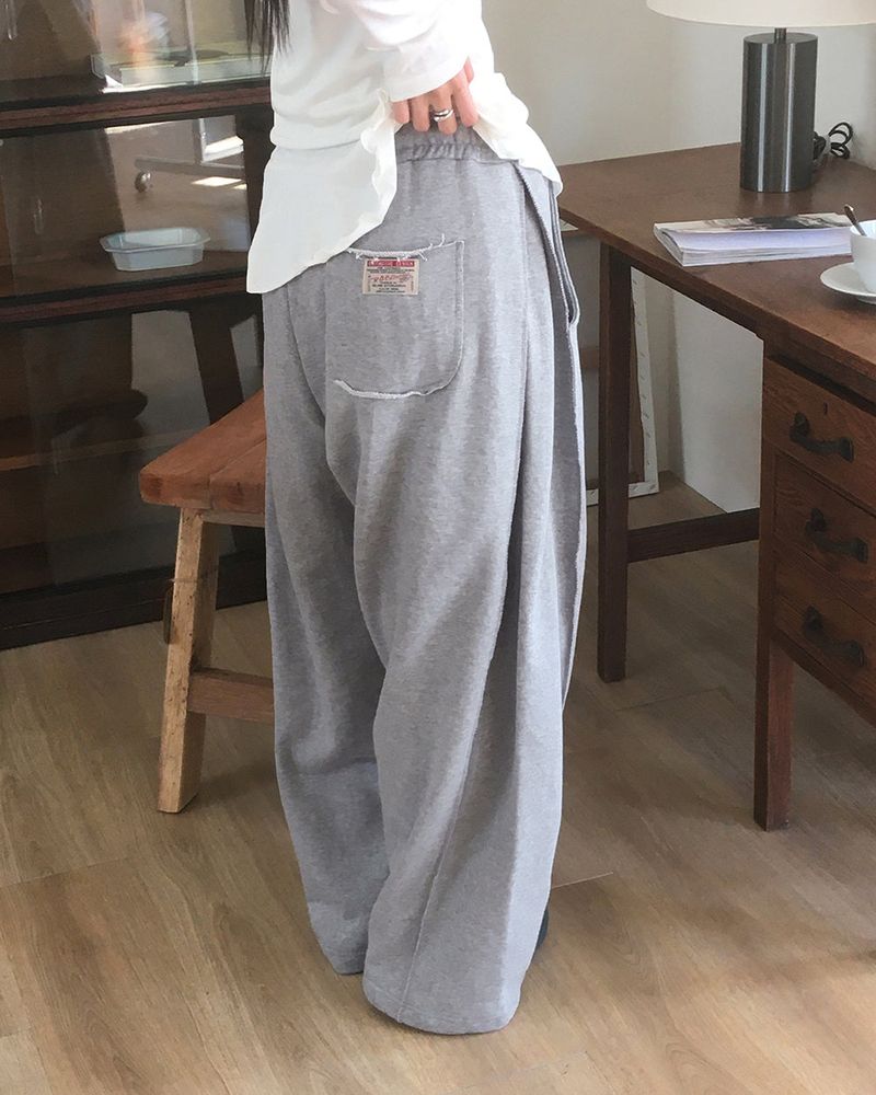 WONDER WONDER(ワンダーワンダー)の「Gazen Back Pocket Patch Point Pintuck Sweat Wide Pants(Pants)」