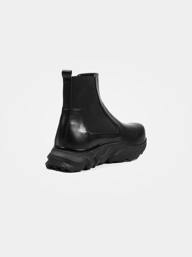 【MADE】UX, Black