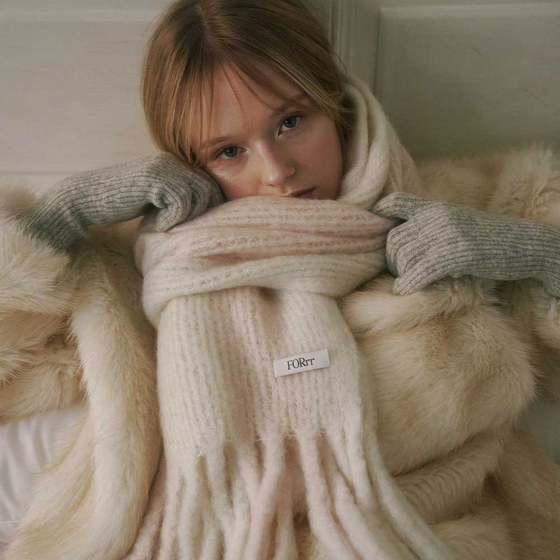 FORrr（フォルンルン）の「Multi Stripe Muffler - 3Color（Fashion Accessories）」
