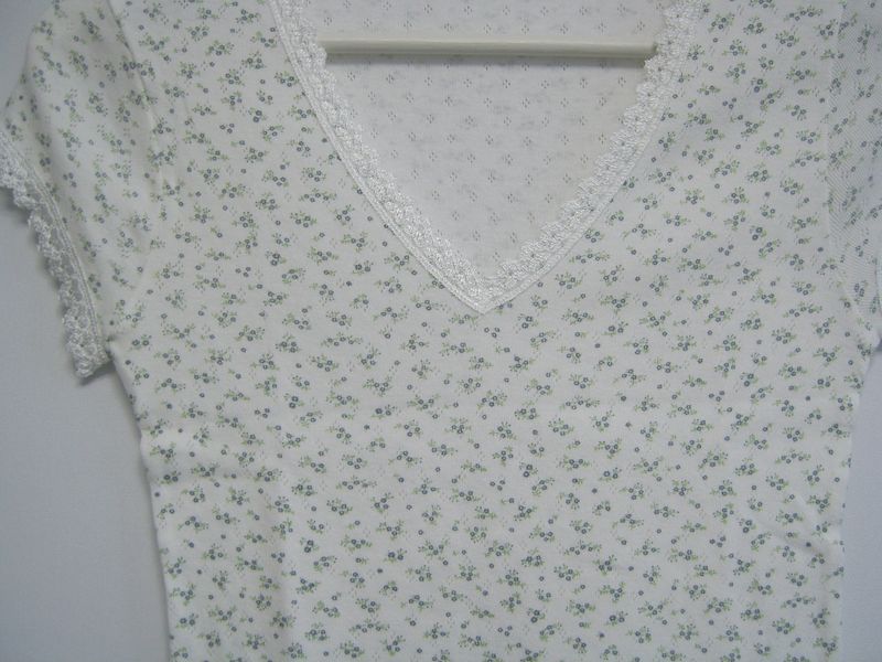 floral v tee