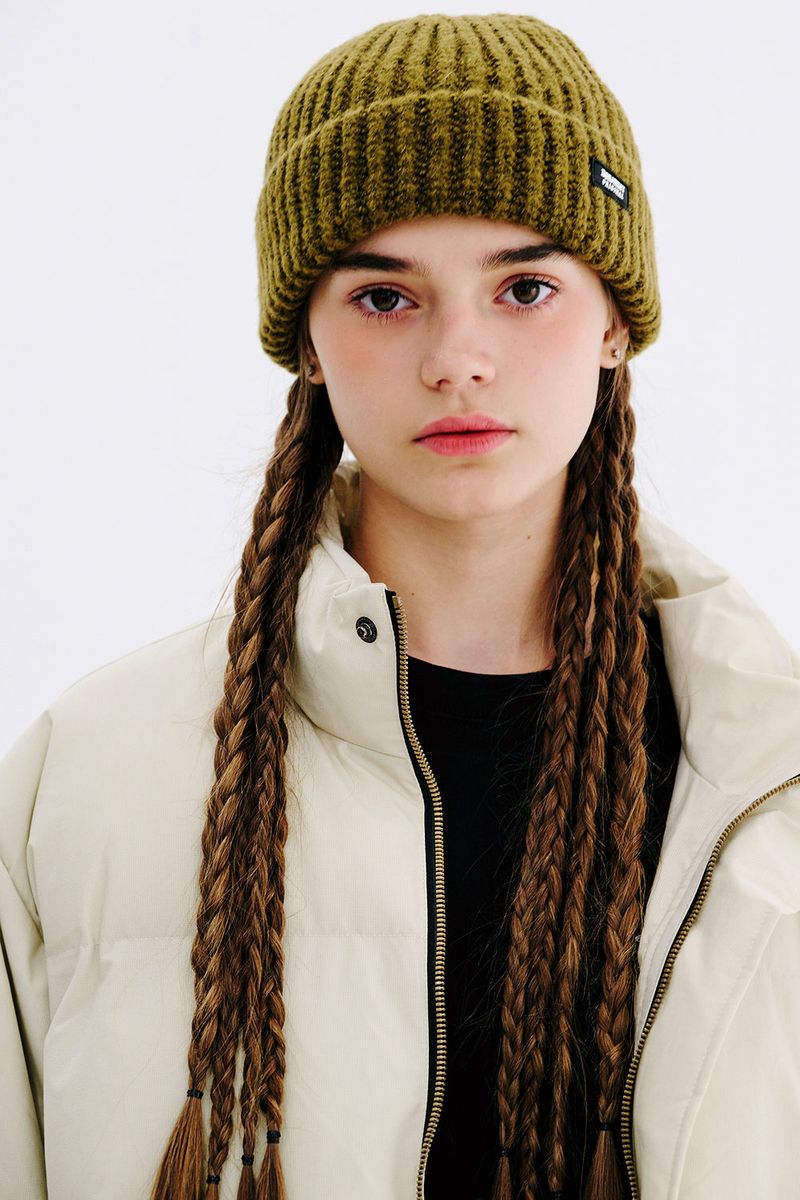 LOGO RUBBER WAPPEN BEANIE
