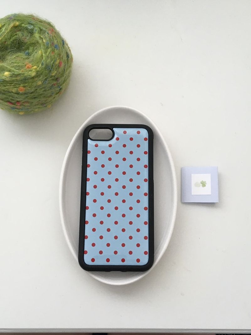 turtle N（タートルエヌ）の「[epoxy] ドット (blue • red)（スマホグッズ/小物）」
