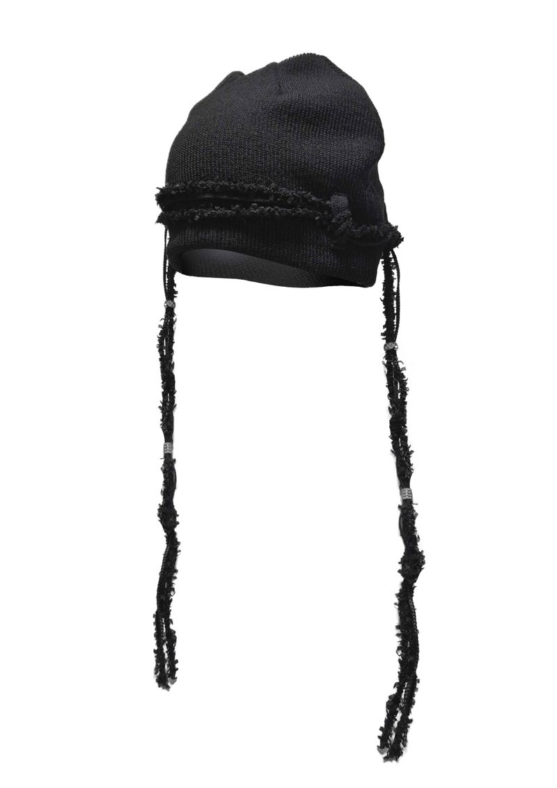  KNIT BRAID BEANIE . BLACK