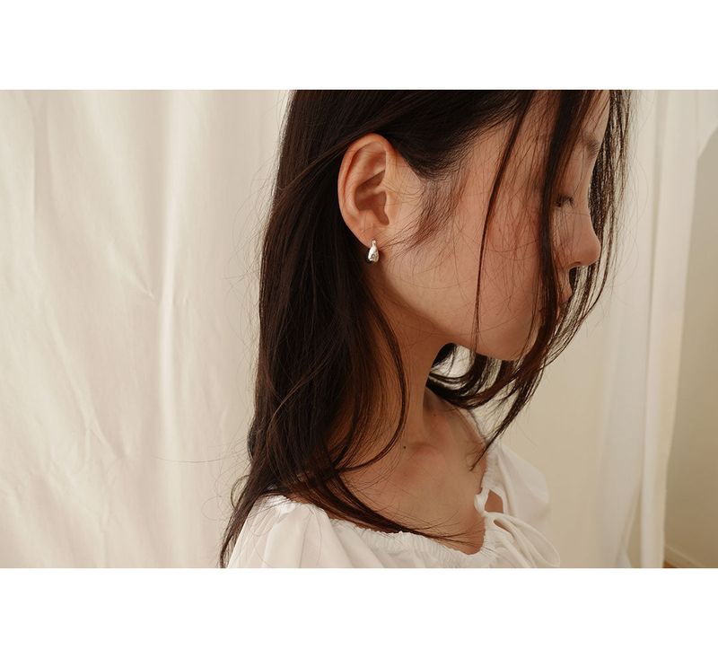 plat basket earrings