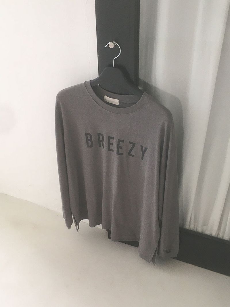 BREEZY SLEEVE TEE