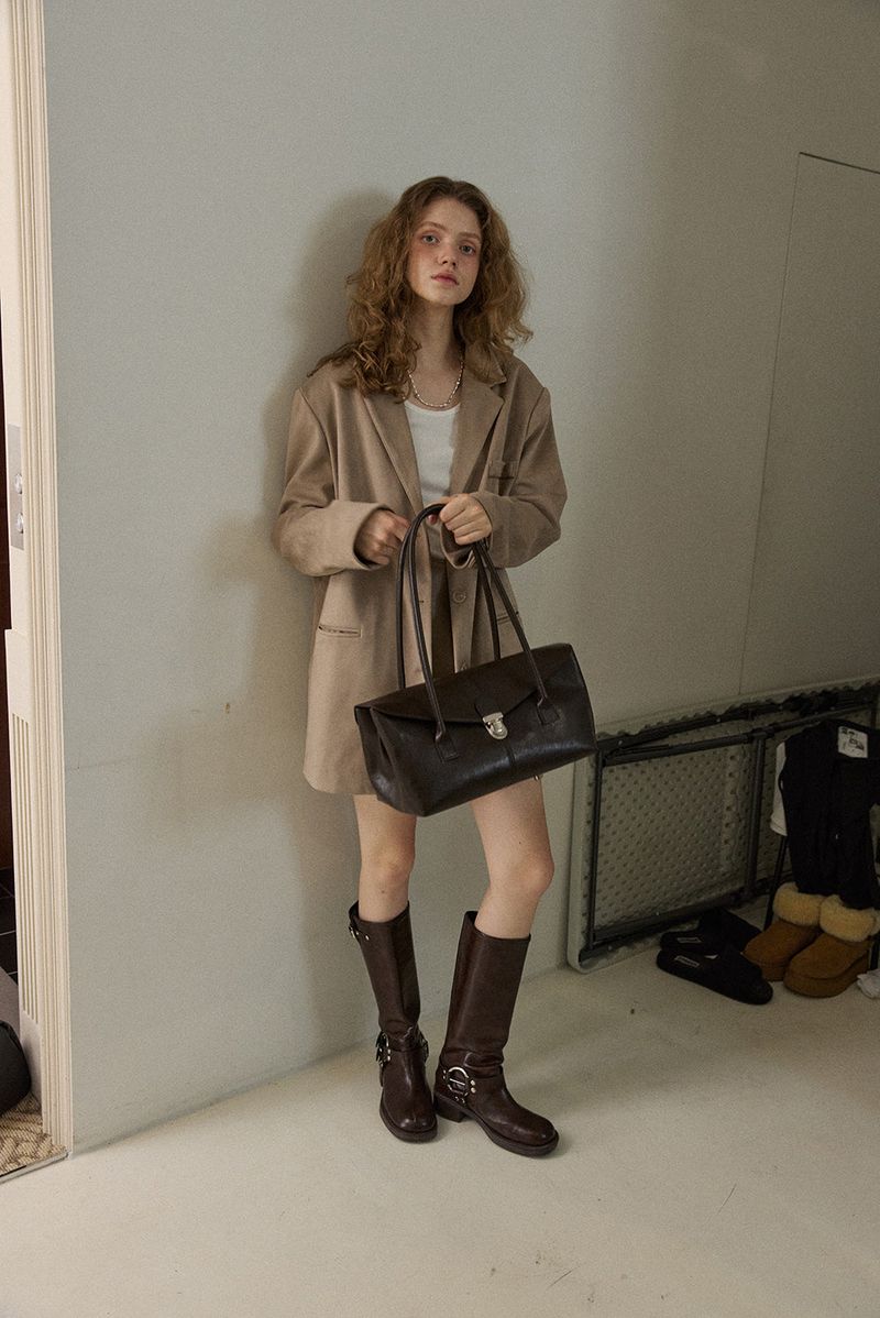 MADE_Arc Flap Long Handle Bag / MOCHA BROWN