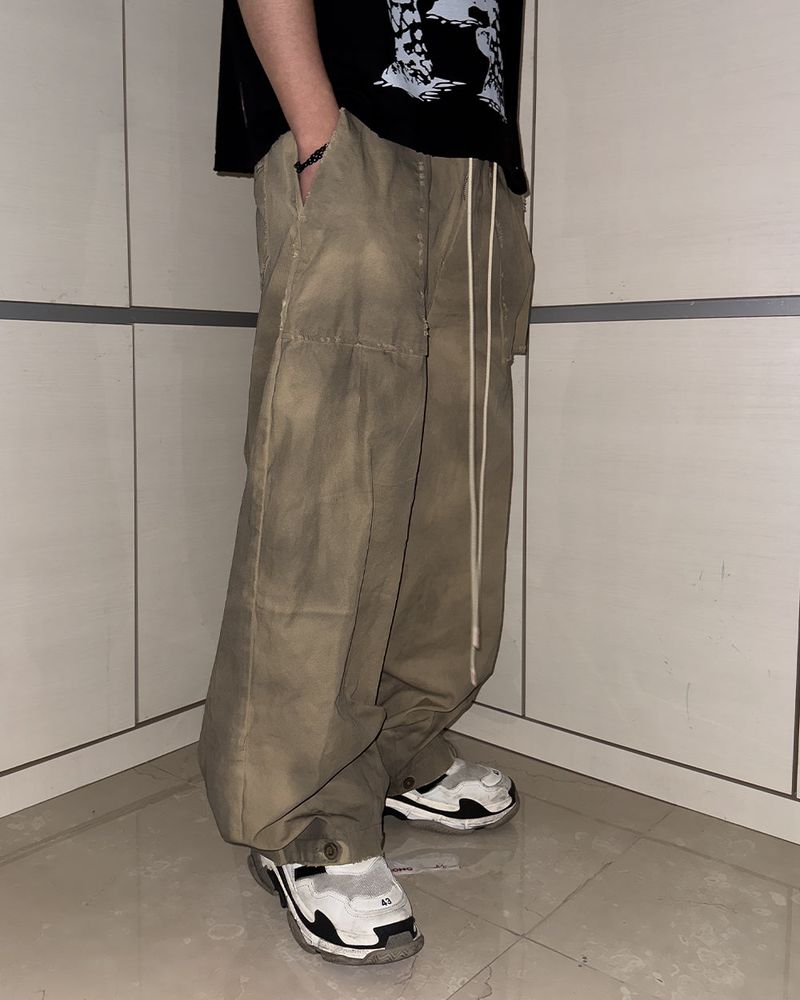 Curved works pants BE dirty