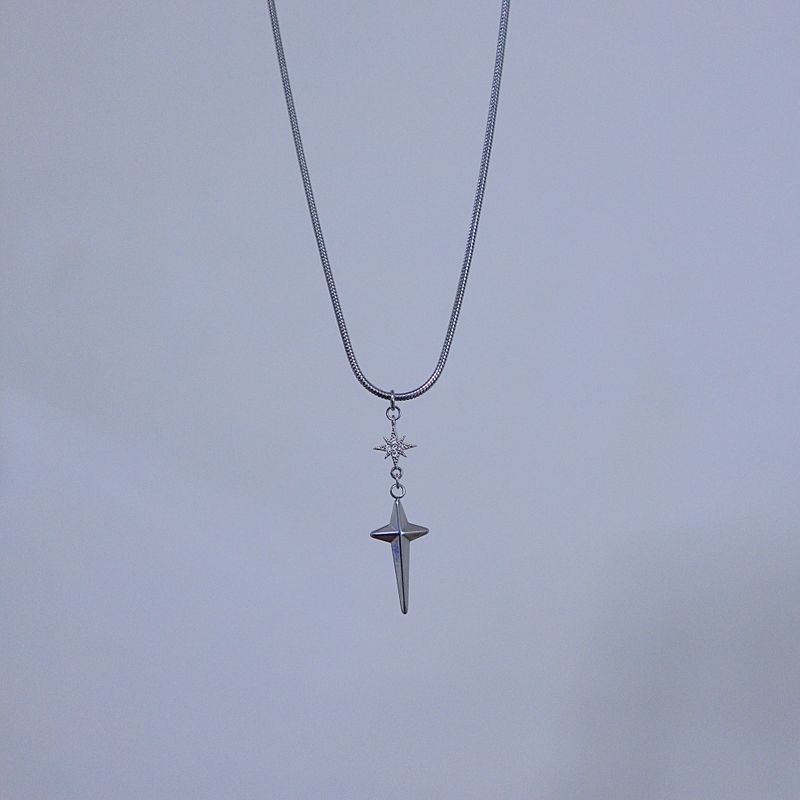 RUNARING（ルナリング）の「シャイニークロスネックレス（アクセサリー）」