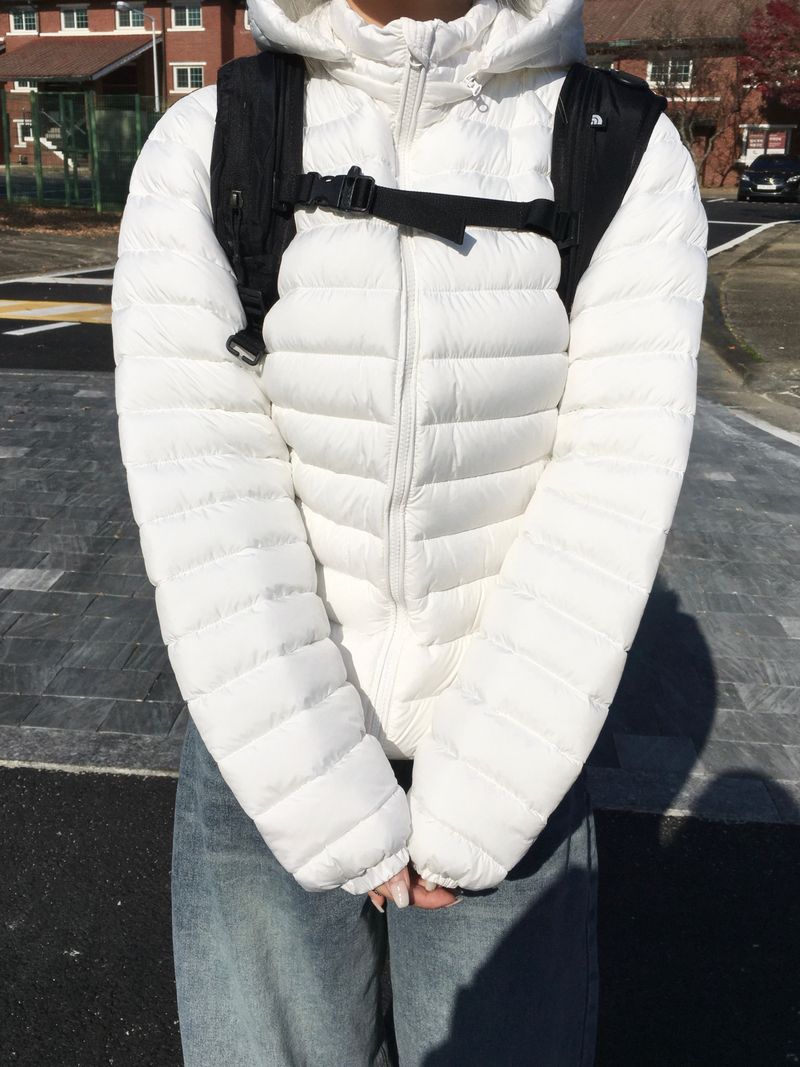 Detachable hood, two-way lightweight padding (4c)