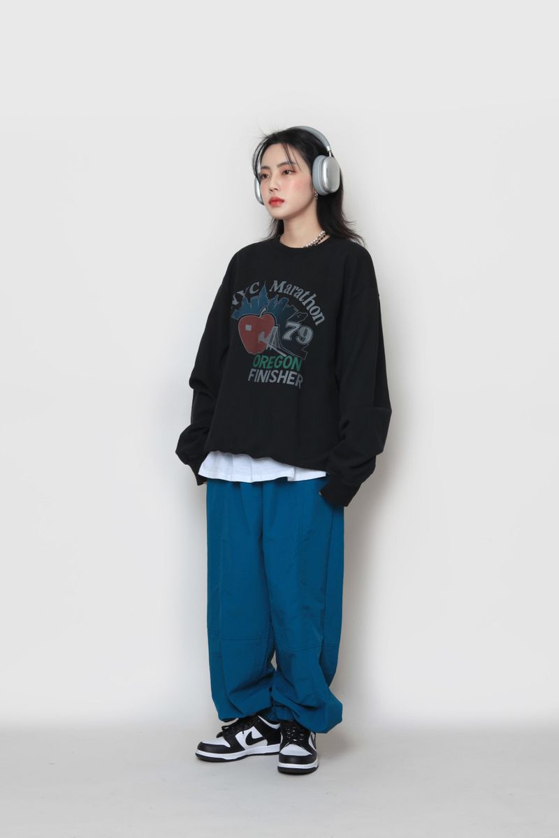 NYC Apple sweatshirt