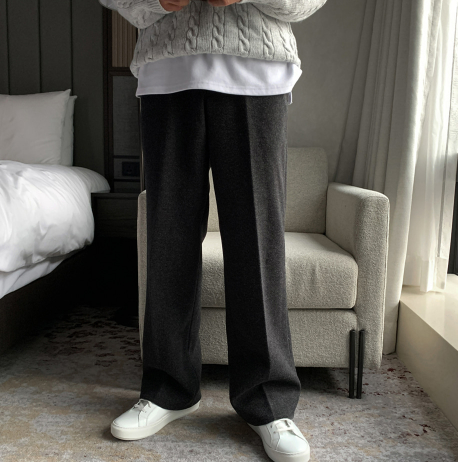 LOOKPLE（ルックプル）の「エバーミューズセミワイドウールバックバンディングスラックス（パンツ）」