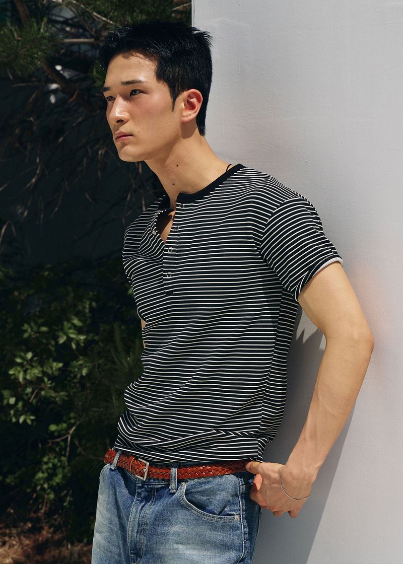 LAURANTSEOUL（ローラントソウル）の「ストライプスリムヘンリーネックハーフTシャツ(Black)（トップス）」