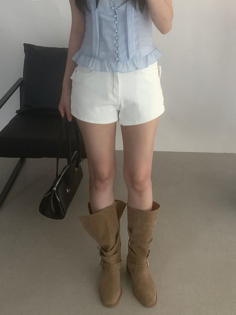 Luisa eyelet belt shorts