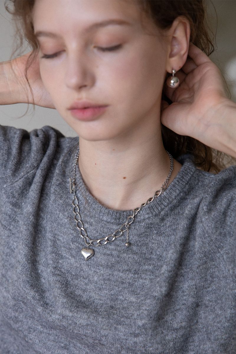 Heart pendant with bold mix chain necklace