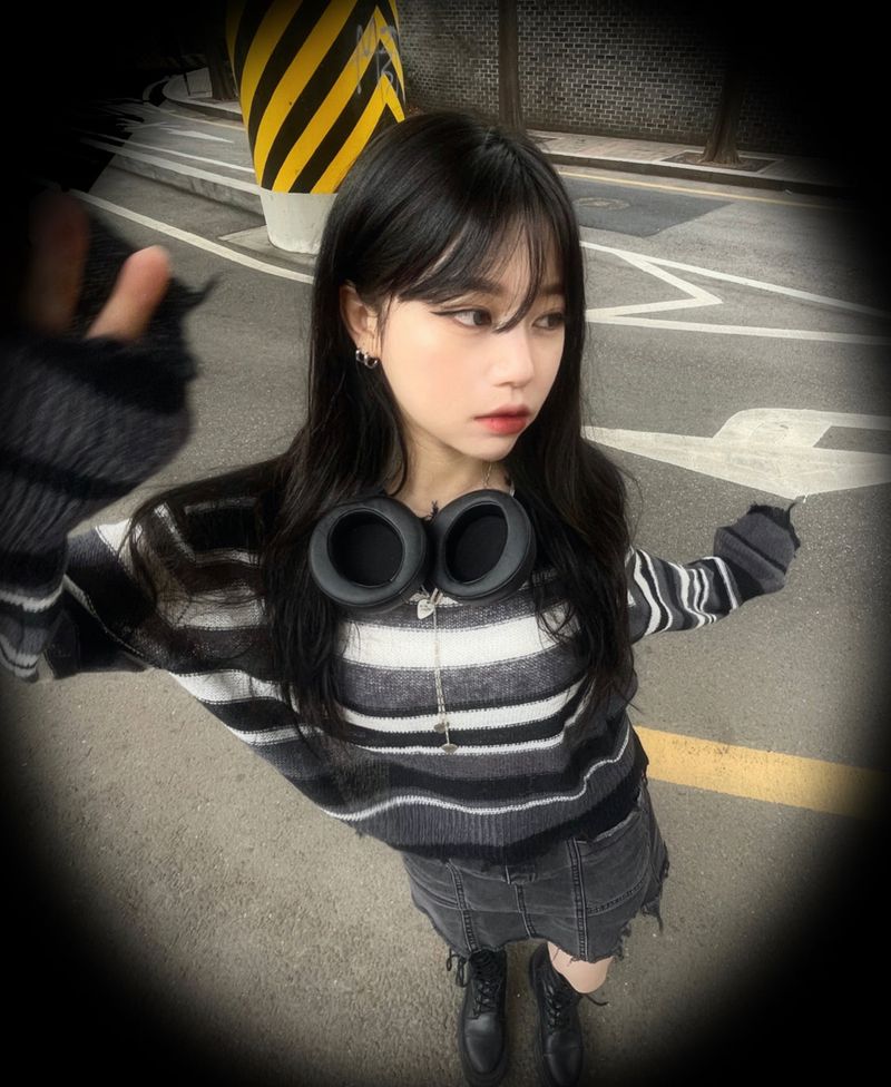 heenytsuki（ヒニツキ）の「stripe grunge crop knit（Tops）」
