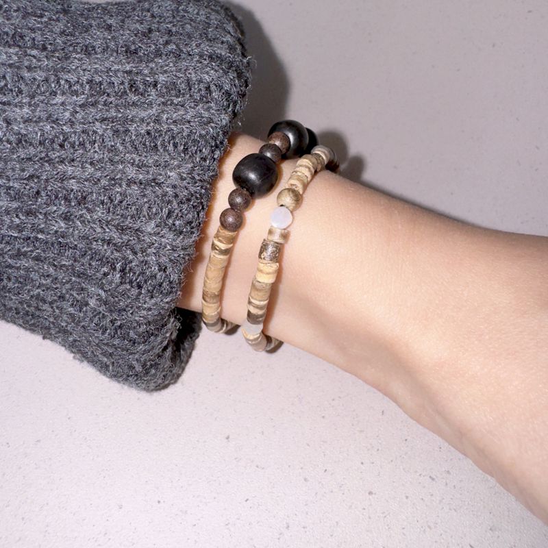black pop wood bracelet