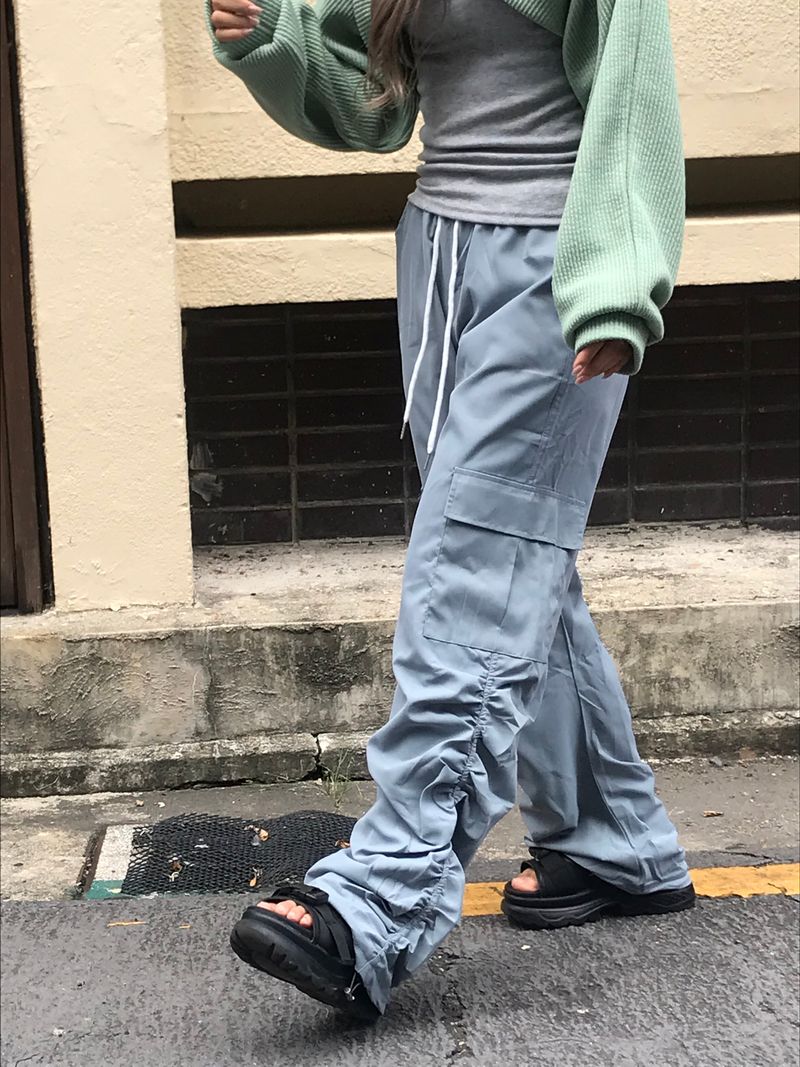Crescent shirring cargo pants
