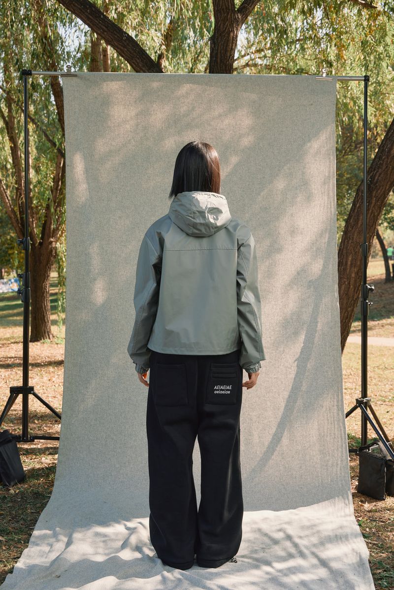 SYMBOL EMBROIDERY WINDBREAKER [GRAY]
