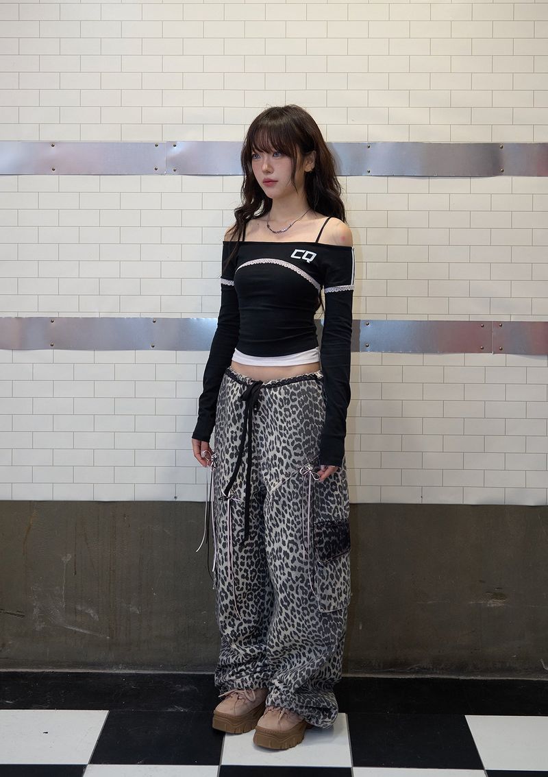 leopard lace cargo pt - black