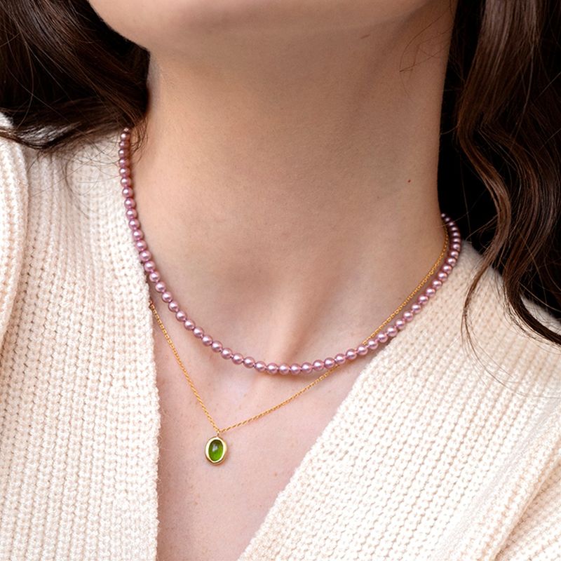 Rose pearl necklace