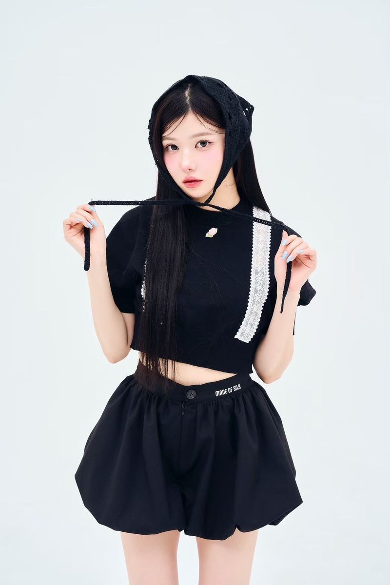 made of silk（メイドオブシルク）の「Rose race Knit（Tops）」