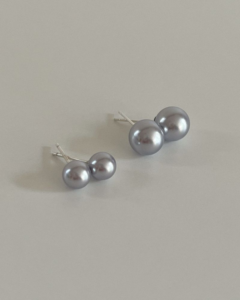 Angel pearl earring (silver)