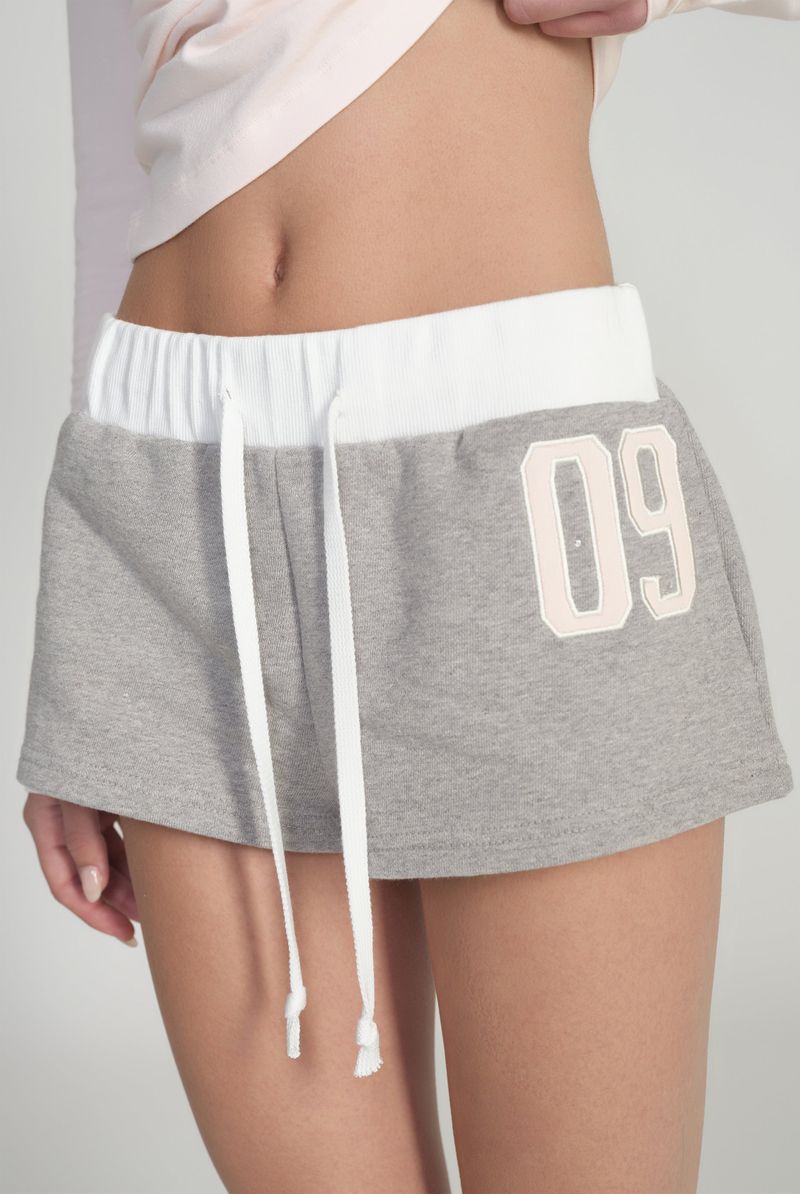 09 Numbering shorts, Gray/Pink