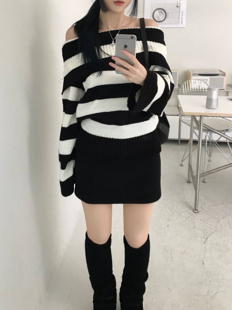 Tommy Stripe Off Knit (2 colors)