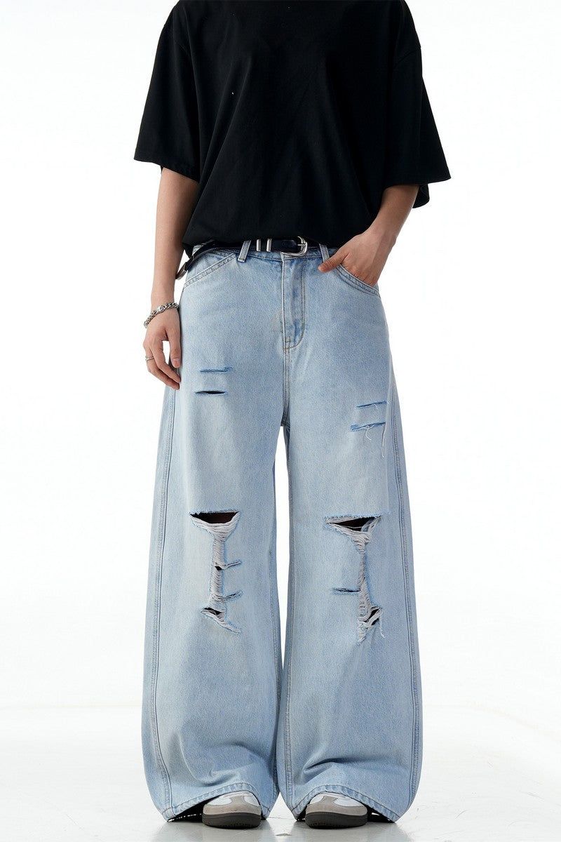 CZ Basicsの「Blue Ripped Jeans(Pants)」