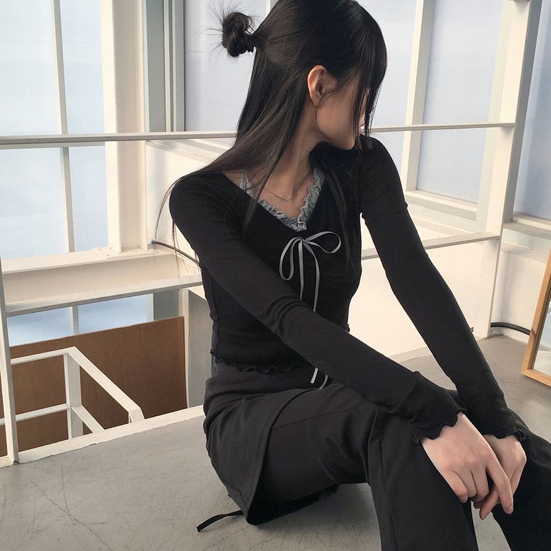 チリングバレエコアシャーリングリボンウェービー長袖Tシャツ