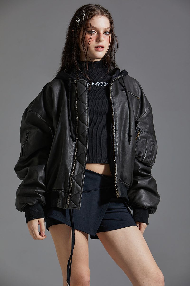 VERA SLIT T-SHIRT