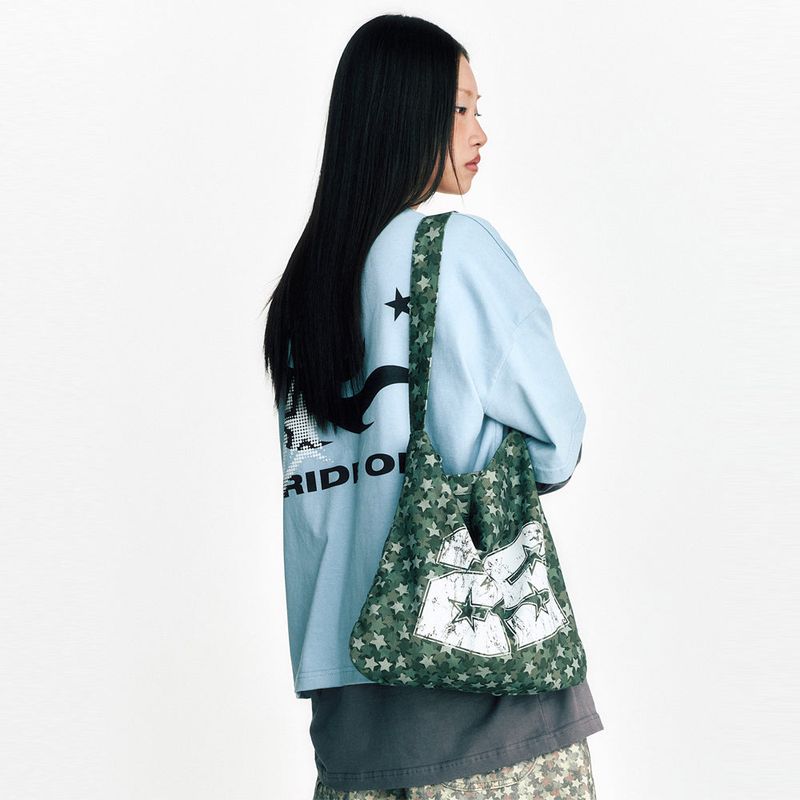 Sserpe（セルぺ）の「Stars Camouflage Eco Bag Khaki（Bags）」