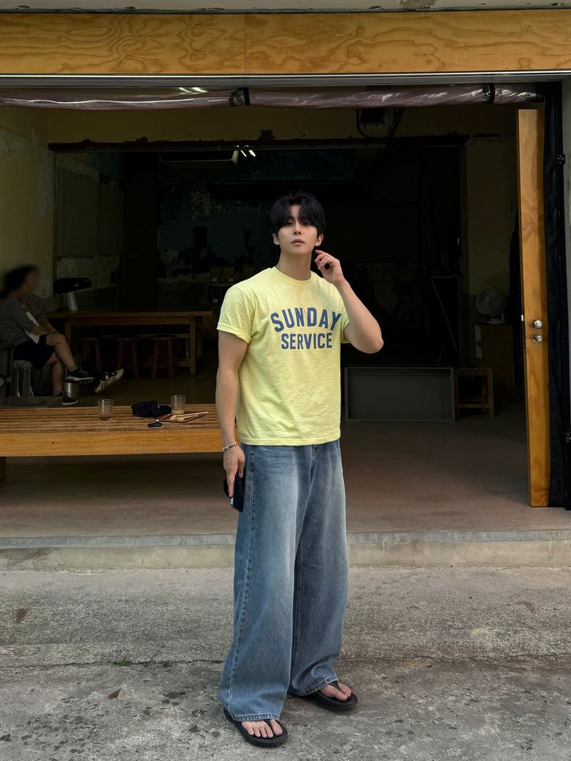 Embossed straight wide denim pants
