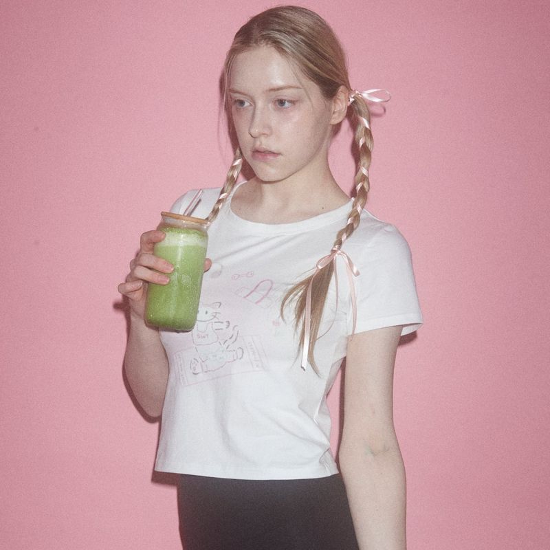 sweatsweet（スウェットスイート）の「ミャオ ピラティス クラブ Tシャツ - WHITE（トップス）」
