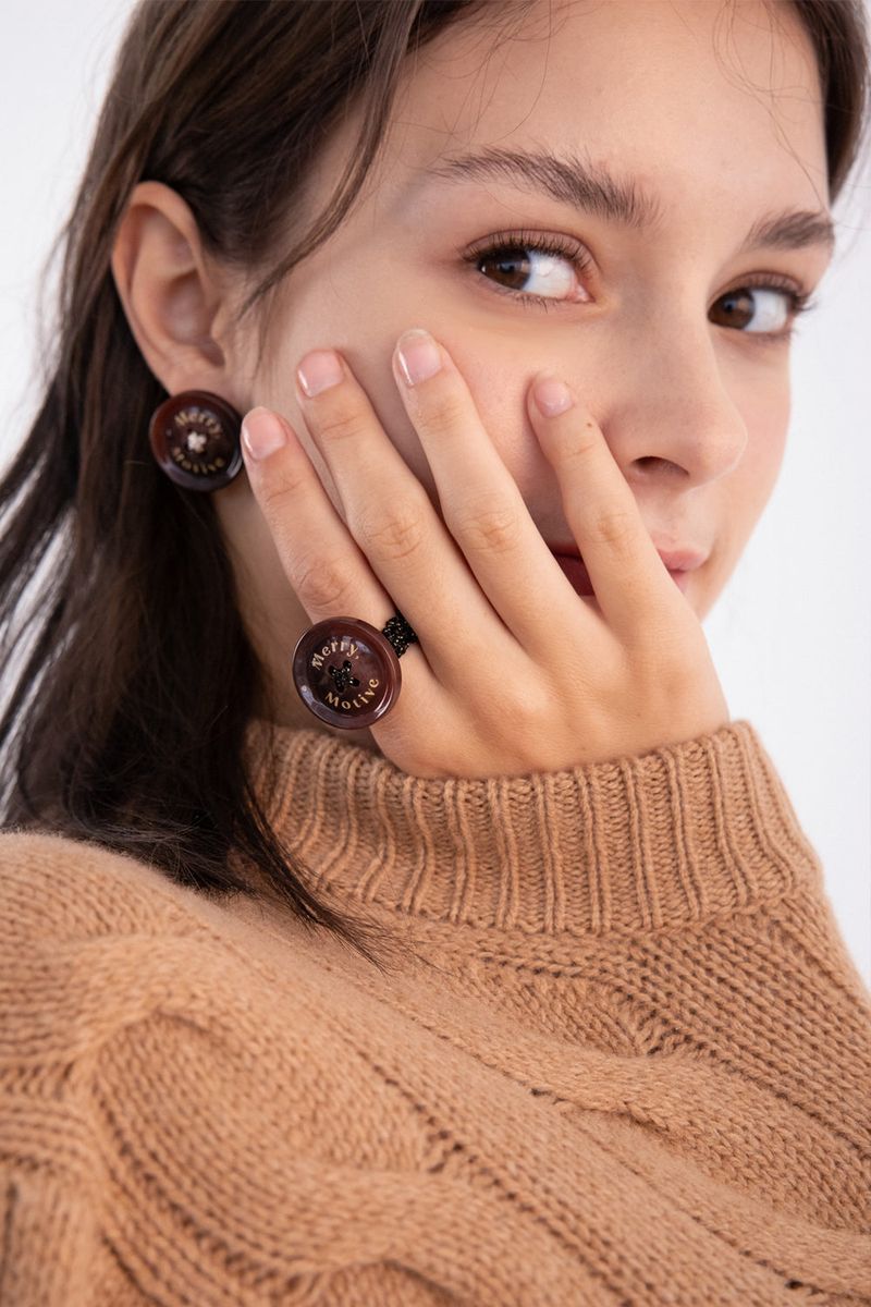 Merry,Motive signature button with knit ring (Wine)