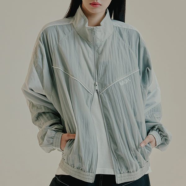 ROMANTIC CROWN(ロマンティッククラウン)の「CROSS LINE INCISION WIND JACKET(Jackets/Outerwear)」