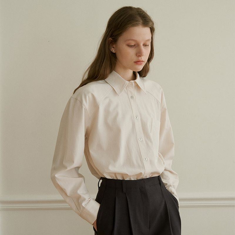 URAGO（ユラゴ）の「Soft raglan shirt（Tops）」
