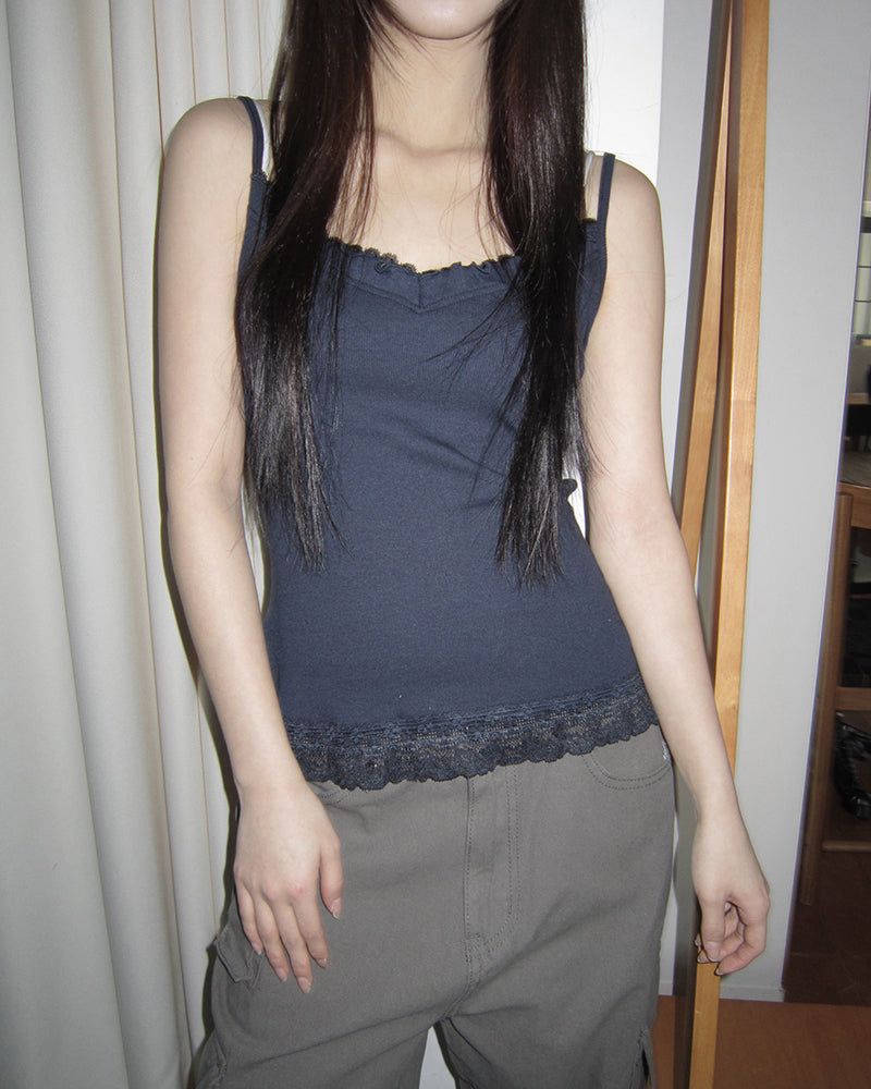 WONDER WONDER（ワンダーワンダー）の「Radun Lace V-Neck Slim Sleeveless Top（Tops）」