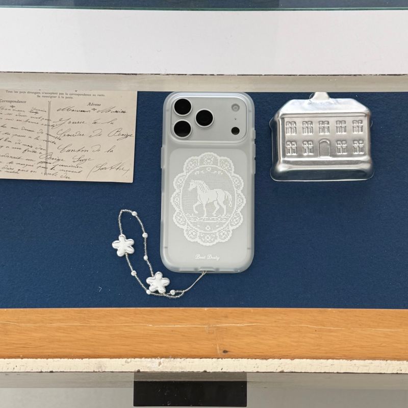 (반투명) horse lace phone case