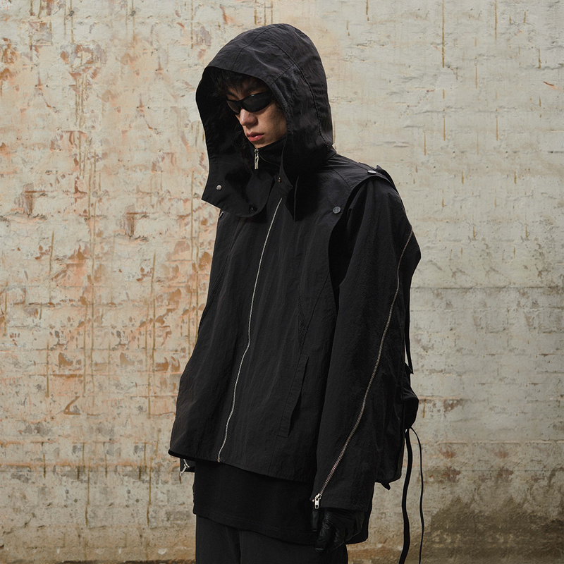 RELABEL（リレーベル）の「RELABEL 24SS ‘Traveller’ 2カラーディタッチャブルディフォームデストィコンストラクティブバックパッキングチョッキ（ジャケット/アウター）」