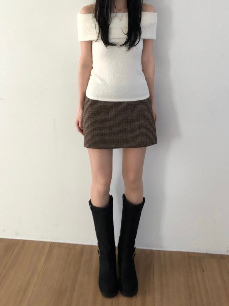 Kitten（キッテン）の「Ground checkered wool skirt (2 colors)（Skirts）」