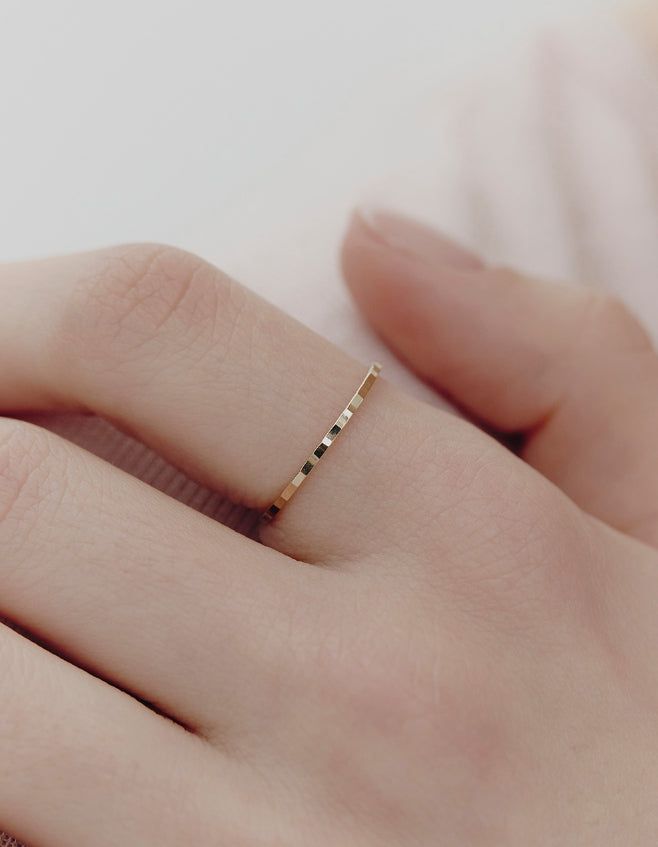 26SS★ Truly Essence 14K Single Cutout Ring