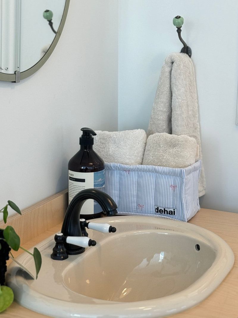 Ribbon Stripe Tisue Basket
