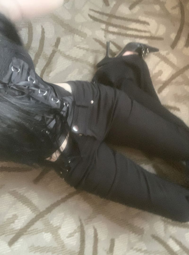 パニローライズブラックブーツカットパンツ