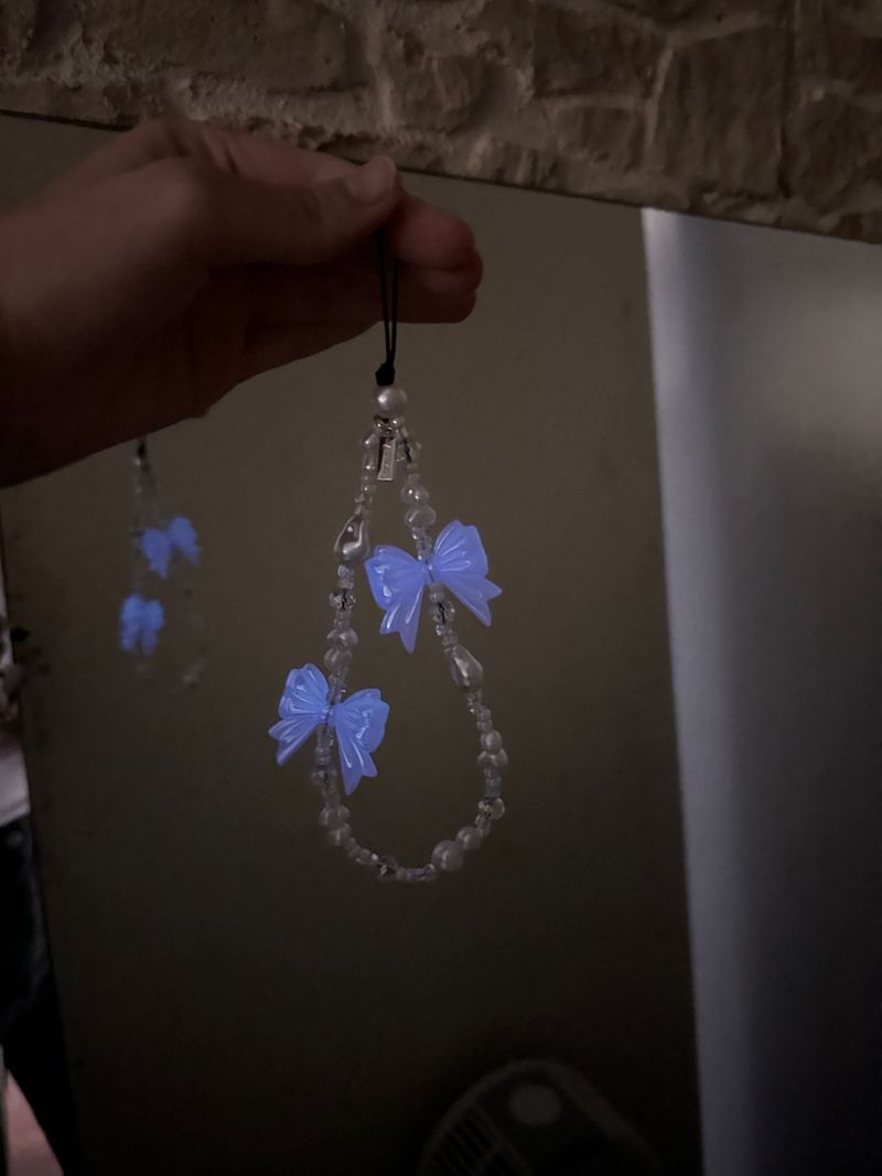 【MADE】 Light Luminous Bow Phone Charm