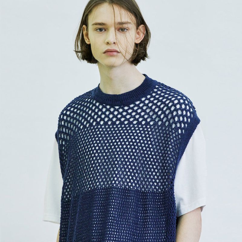 S SY（エスエスワイ）の「gradation punching knit vest navy（Tops）」