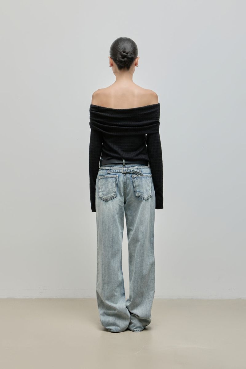 Cowl-neck Open Shoulder Tee_Black